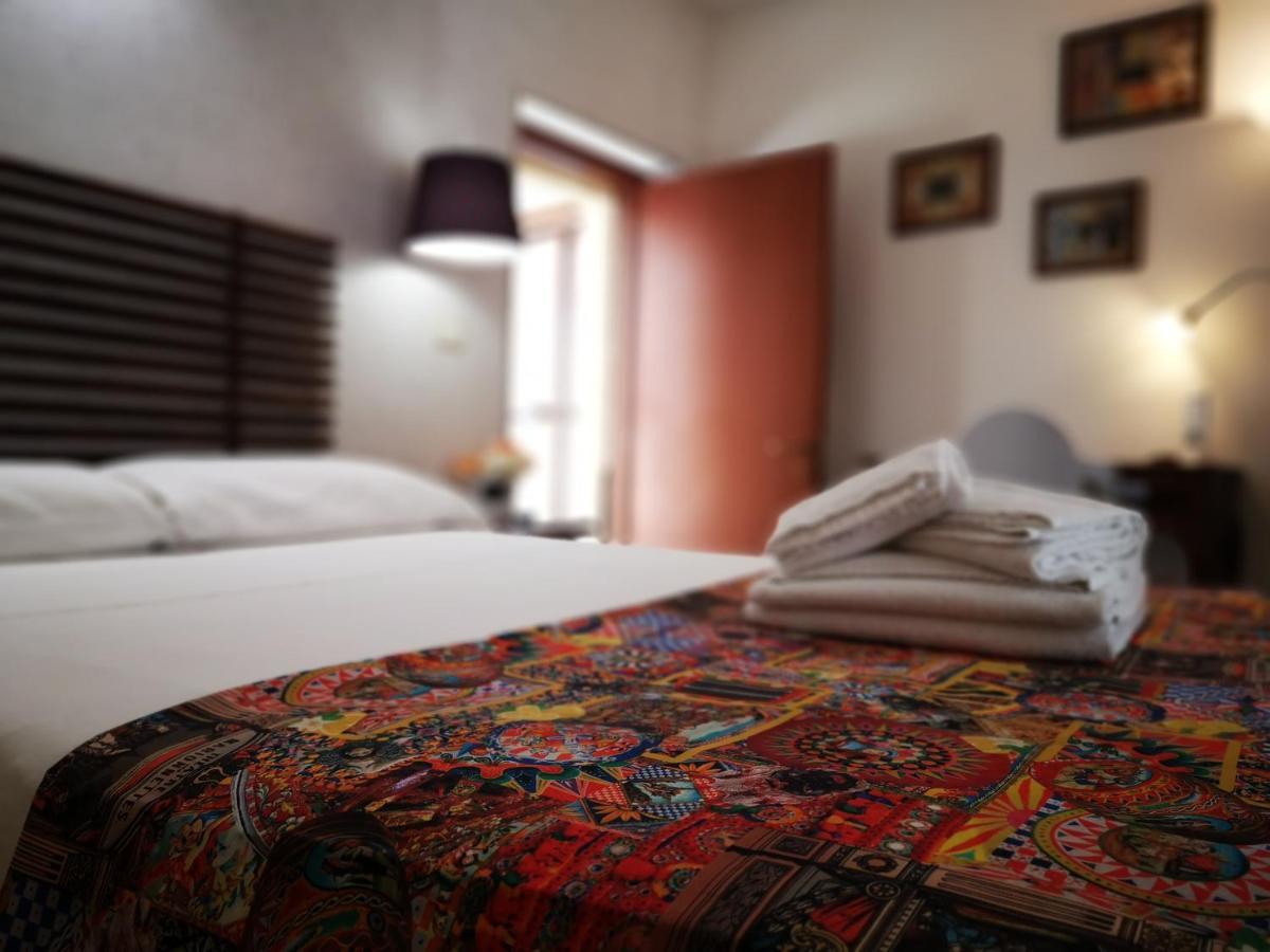 Del Centro Bed & Breakfast Enna Eksteriør bilde